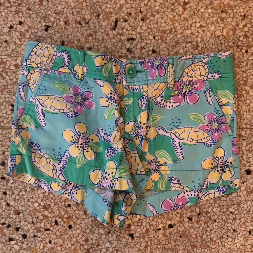 Lilly Pulitzer Walsh Shorts in Moving Slowly